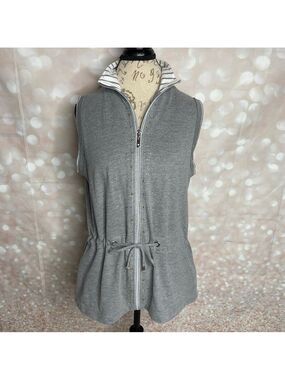 Cali and York Elegant Gray Sleeveless Hoodie with Zip-Up Front Large